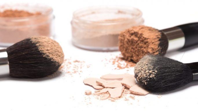 trwały makijaż mineralny sposoby