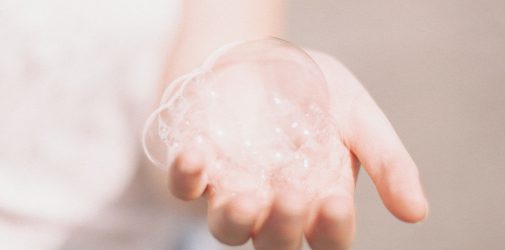 jak myc rece, mycie rak, plyn antybakteryjny